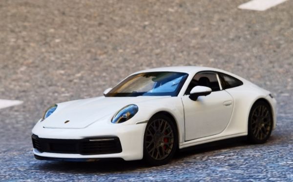 welly 1:24  911 Carrera 4S 卡雷拉 wl24001 