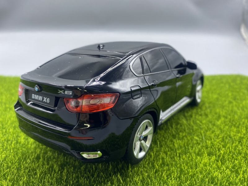 BMW X6 1/24 授權 遙控車 