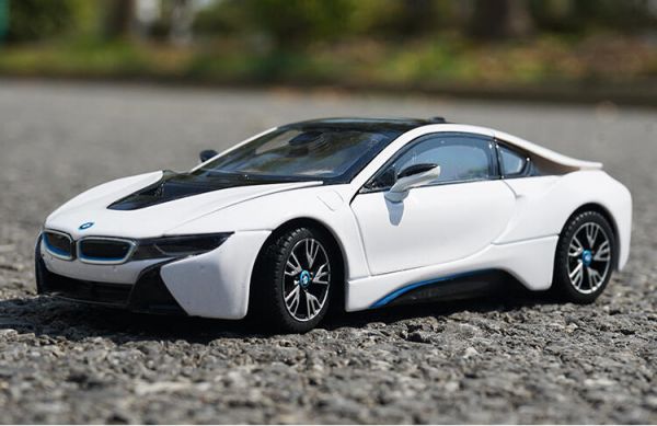 星輝 BMW I8 1/24 合金車 