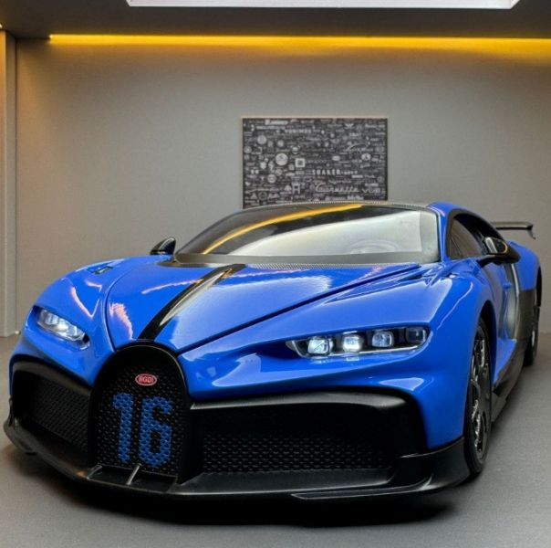 1/18 布加迪 凱龍 chiron pur sport 合金車 