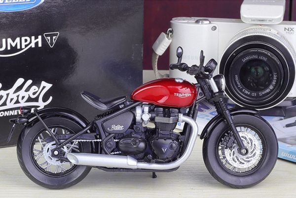 1/12 凱旋 Bonneville Bobber 美式機車 