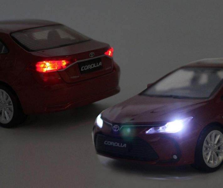 1/33 豐田 阿提斯 Altis 神A 合金車 