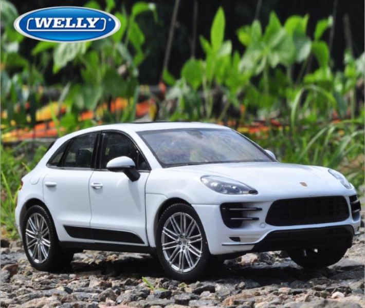 保時捷 MACAN 1/24 合金車 