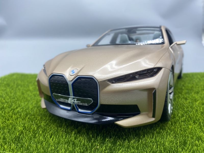 BMW 授權 I4 遙控車 