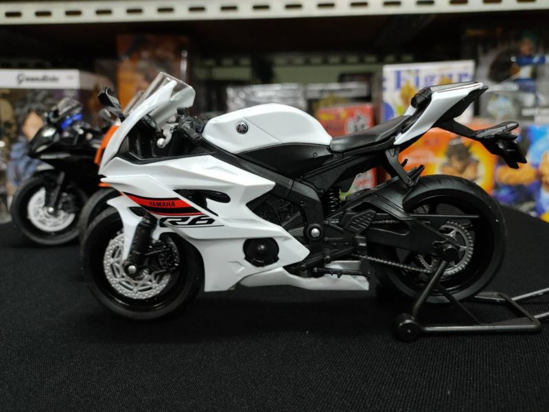 YAMAHA R6 重機模型 