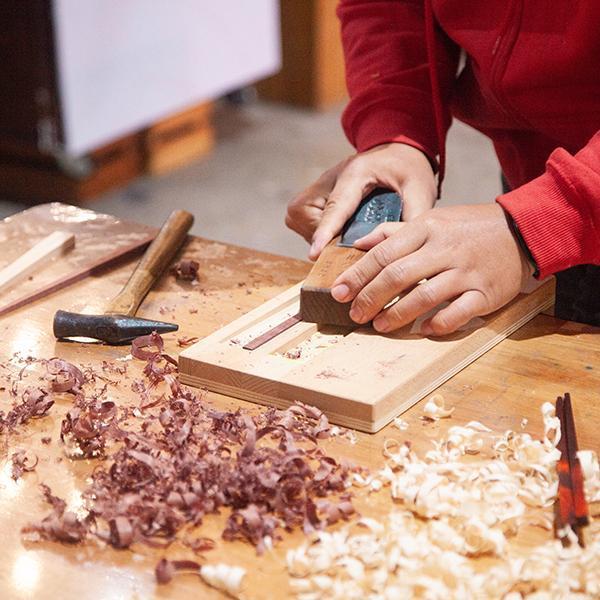 職人手作 |【繽紛彩虹筷】| 60分鐘 鉋木聞香 | 鉋木 磨砂 養護 | 手作體驗 木匠,木匠兄妹,禮物,精品,台灣製造,交換禮物,造型,生日禮物,年節禮物,聖誕禮物,兒童節,療癒,木製,造型,原木,DIY,手做