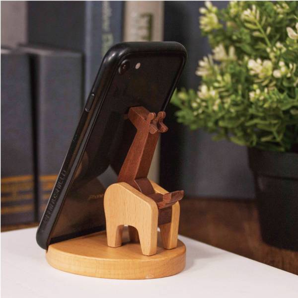 Giraffe phone holder 木匠,木匠兄妹,禮物,精品,辦公用品,居家用品,居家裝飾,台灣製造,交換禮物,造型,生日禮物,年節禮物,聖誕禮物,長頸鹿,手機座,手機架,兒童節,療癒,木製,造型,收納,童玩趣味,台灣製造