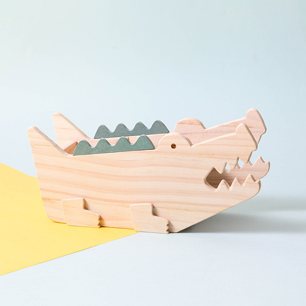 Crocodile Storage Box 木匠,木匠兄妹,禮物,精品,辦公用品,居家用品,居家裝飾,台灣製造,交換禮物,造型,生日禮物,年節禮物,聖誕禮物,兒童節,療癒,木製,造型,收納,置物,鱷魚,膠帶,名片,MEMO,文具