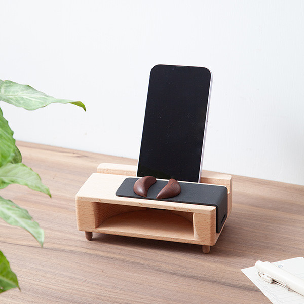 Amplifier Phone Holder 擴音、手機座、趣味小物、詼諧、擲筊、信仰,木匠,木匠兄妹,禮物,精品,辦公用品,居家用品,居家裝飾,台灣製造,交換禮物,造型,生日禮物,年節禮物,聖誕禮物,手機座,手機架,療癒,木製,造型,收納