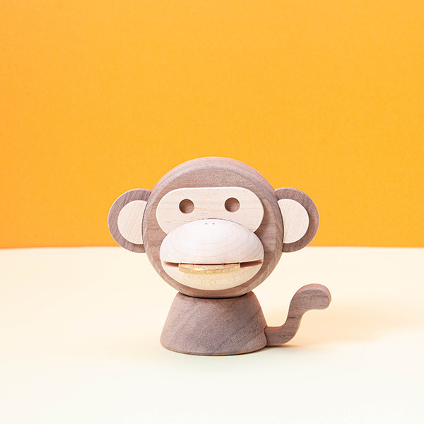 Rich Monkey Brings Wealth wood, woodwork, Office decoration, walnut wood, maple wood,