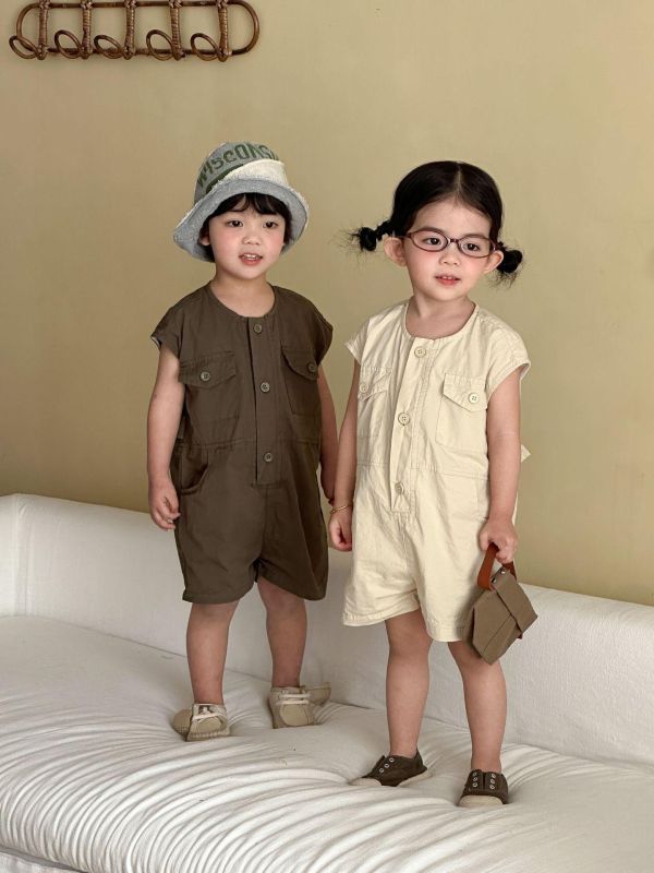 後字母刺繡素色休閒連身裝 