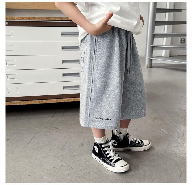 字母印花素色抽繩寬鬆短褲 