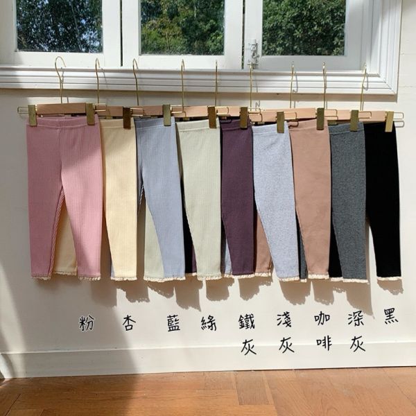 螺紋素色蕾絲拼接彈力褲 