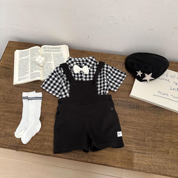 兩件式紳士寶領結上衣+吊帶裙套裝 