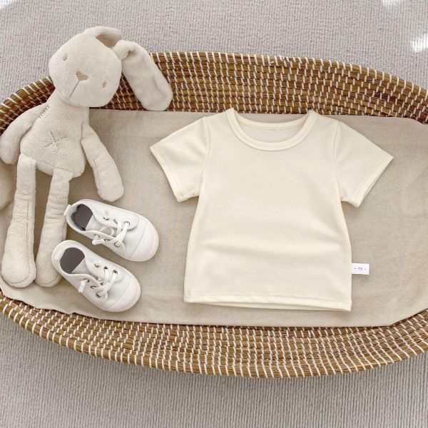 百搭素色圓領彈力上衣 