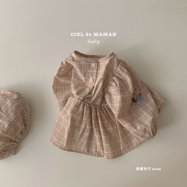 格紋刺繡小花套裝 