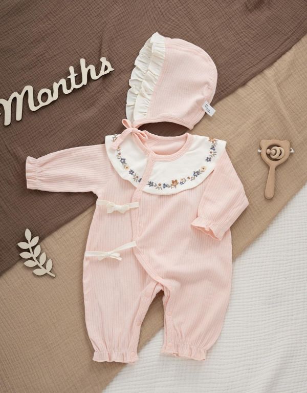 新生兒棉質碎花圍兜連身裝 