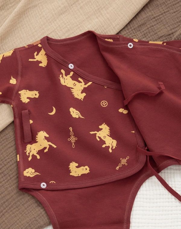 新生兒滿版小馬側開純棉包屁衣 