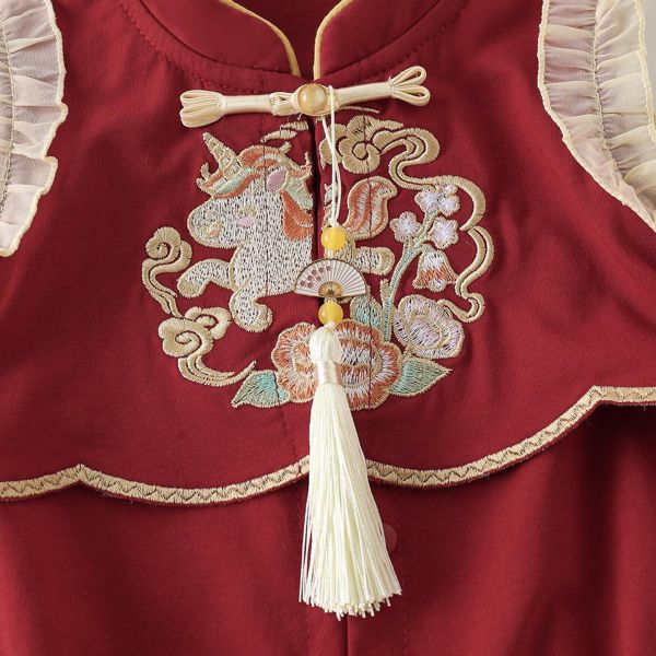 復古國風盤釦刺繡流蘇包屁衣 