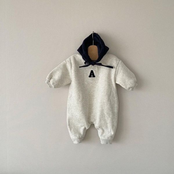 撞色連帽刺繡A字連身裝 