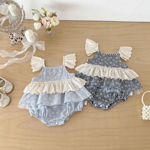 格紋小花蕾絲拼接細肩包屁裙 