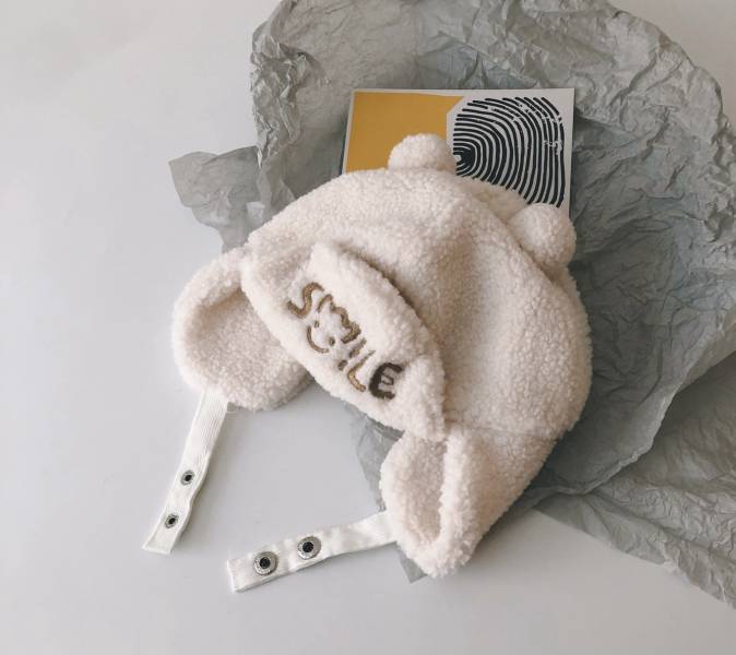 韓-泰迪絨毛刺繡雷鋒帽 