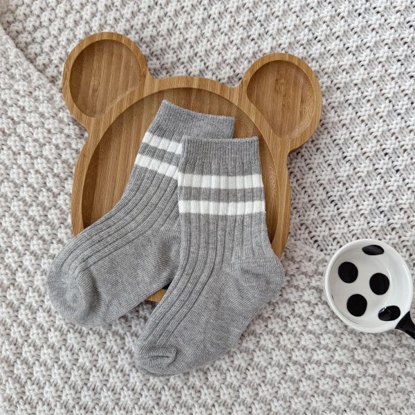 雙槓運動風休閒條紋中筒襪(一套五入) 