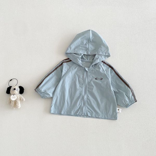 百搭休閒防曬薄款連帽外套 