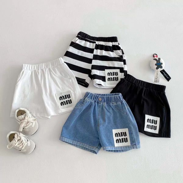 百搭款春夏棉質/牛仔字母布標短褲 