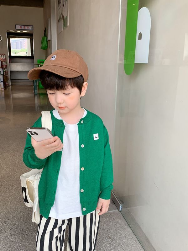 百搭薄款布標針織外套 