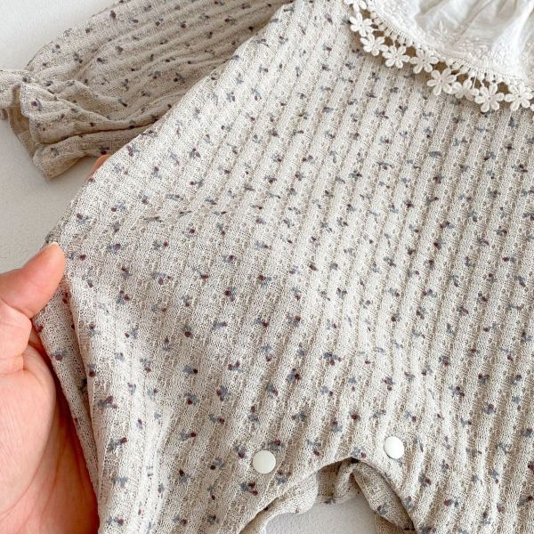 蕾絲大翻領碎花連身裝 