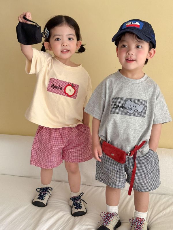 蘋果/大象布標上衣+格紋短褲套裝 
