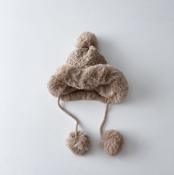 超可愛毛球護耳雷鋒毛帽 