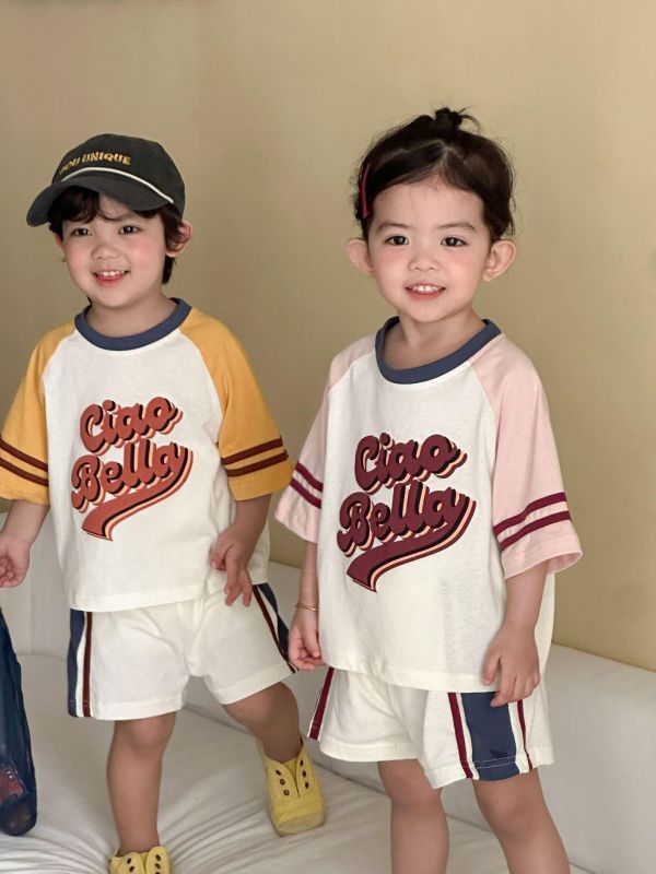 撞色拼袖運動風兩件式套裝 