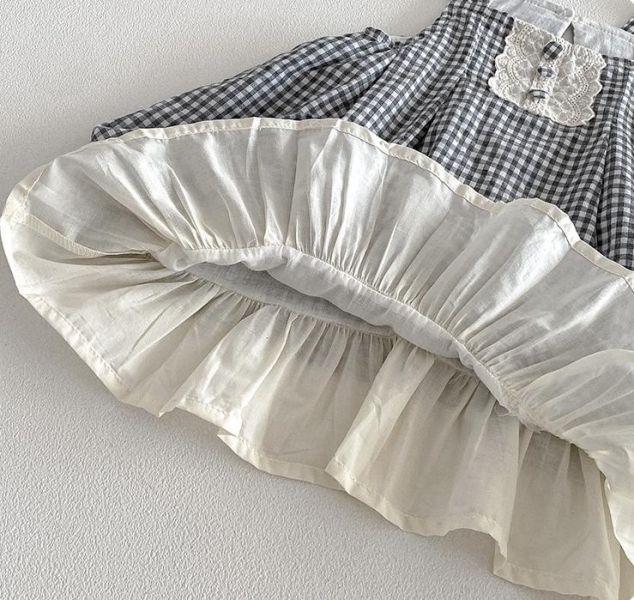 假兩件格紋蕾絲拼接背心式洋裝 