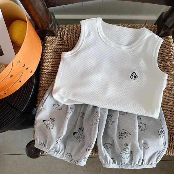 太空星球塗鴉素色五分短褲 