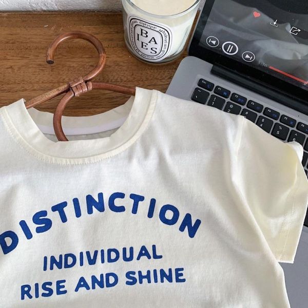 字母印花素色休閒上衣 