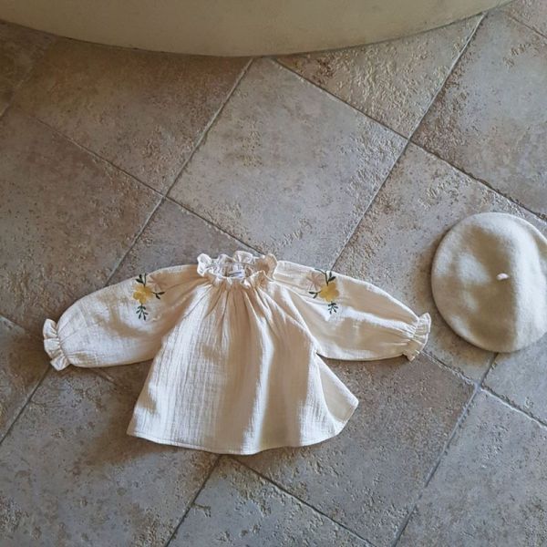 縮領小花刺繡上衣 