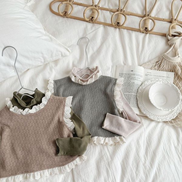 鏤空針織蕾絲拼接背心 