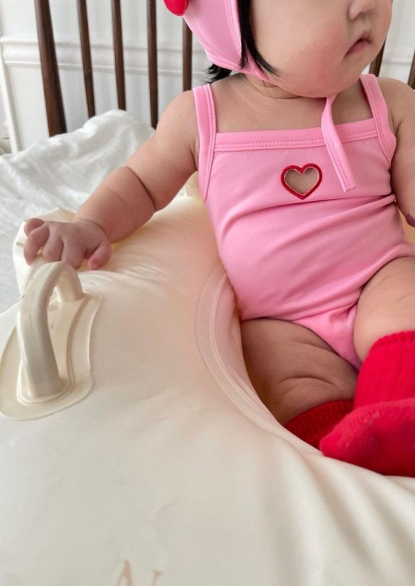 夏日素色愛心造型速乾泳衣(含帽)(3色) 