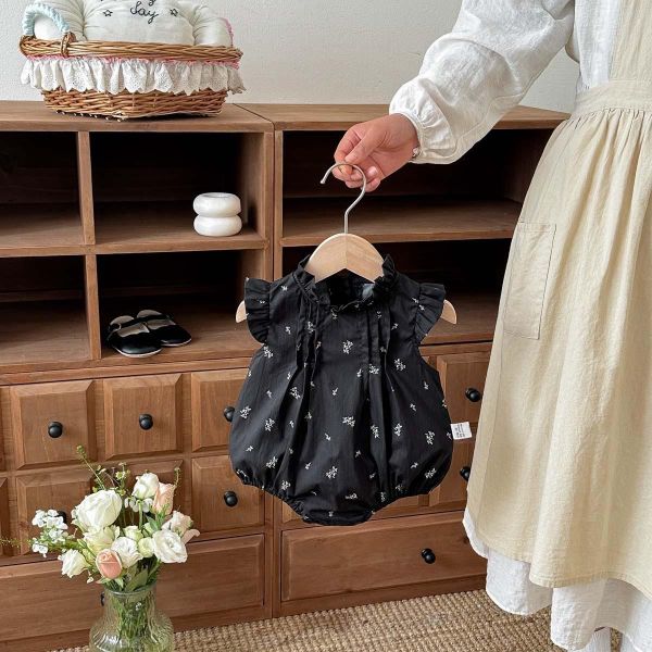 木耳邊立領碎花包屁衣 