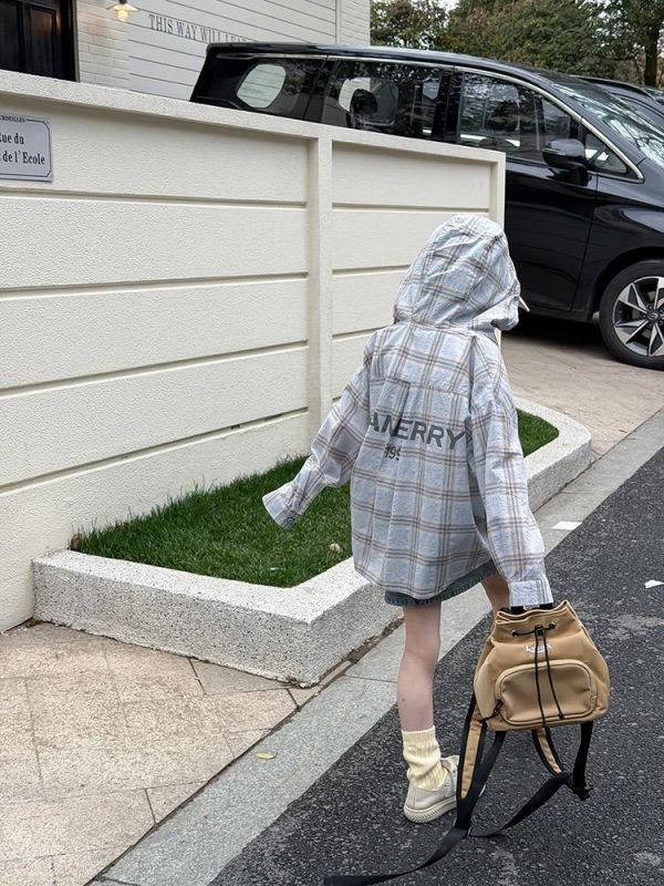 親子-經典格紋後字母連帽薄上衣 