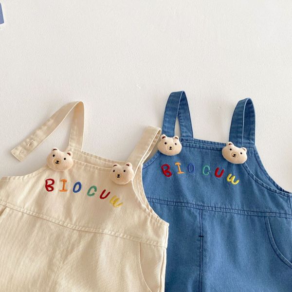 立體小熊字母刺繡牛仔吊帶褲 