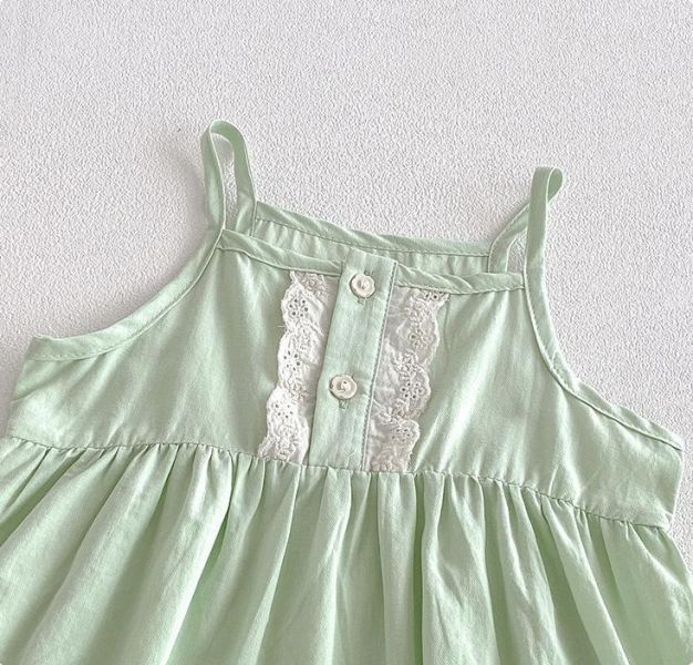 兩件套-泡袖蕾絲外套+細肩包屁衣 