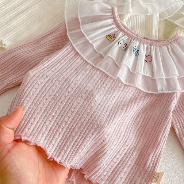 網紗荷葉領卡通素色彈力上衣 