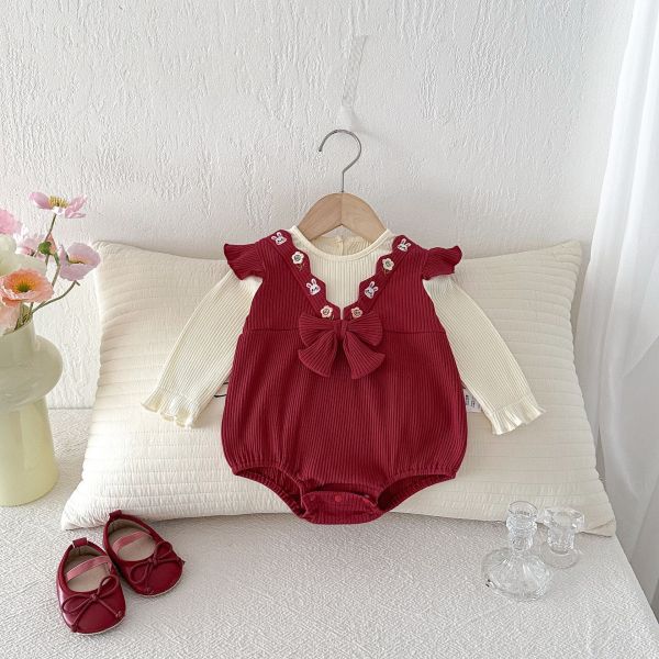 假兩件兔子刺繡V領包屁衣 