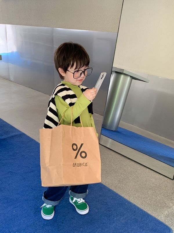 百搭薄款布標針織外套 