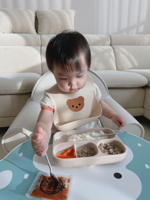 吃飯矽膠小熊圍兜 