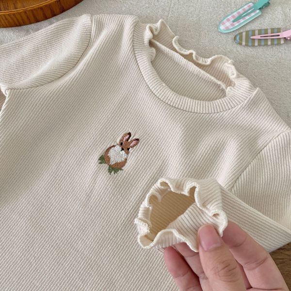 木耳邊兔子刺繡螺紋包屁衣 