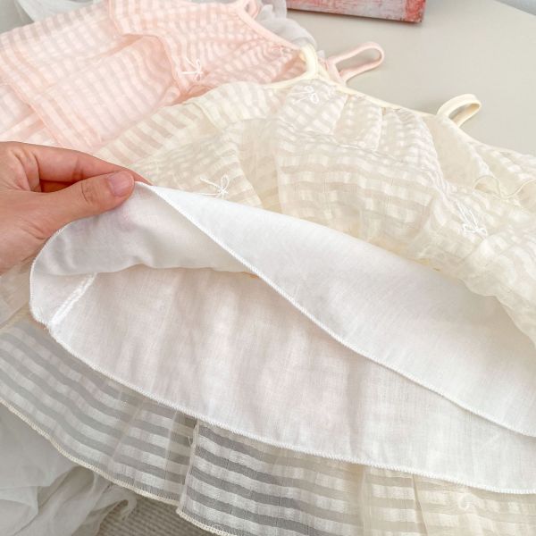 甜美蝴蝶結刺繡蛋糕連身洋裝 